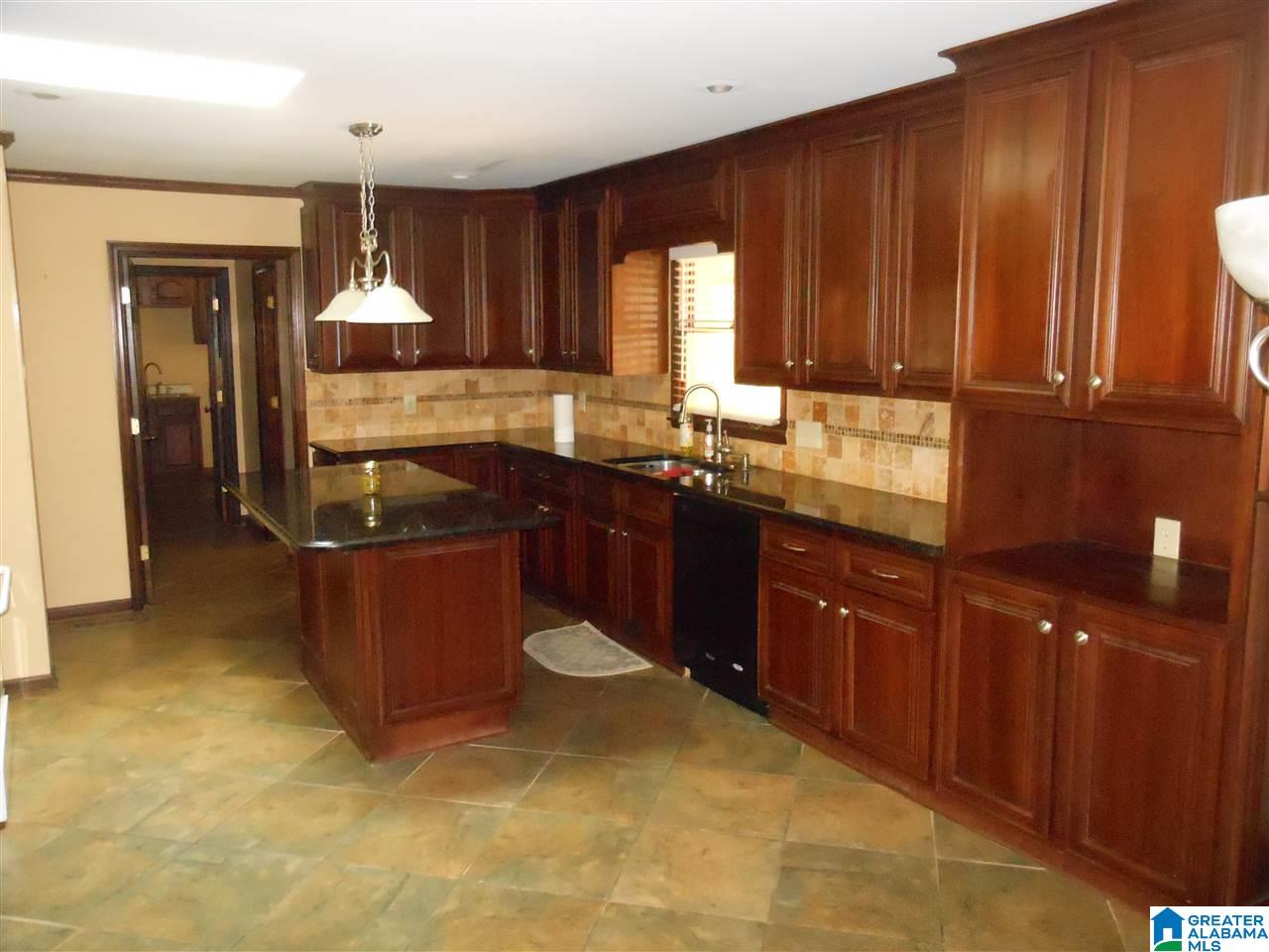 1404 Terrace Road Sylacauga, AL 35150 - Photo 7 of 16