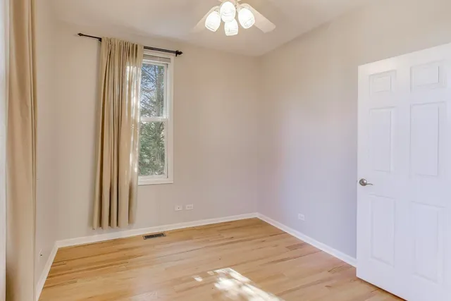 $449,000 | 125 North Rose Street, Unit E, Palatine, IL 60067