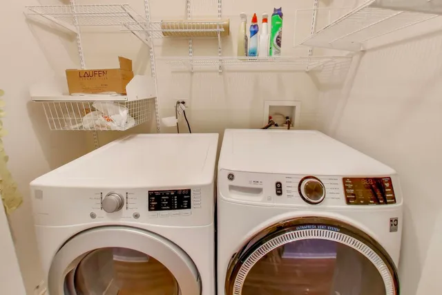 $449,000 | 125 North Rose Street, Unit E, Palatine, IL 60067