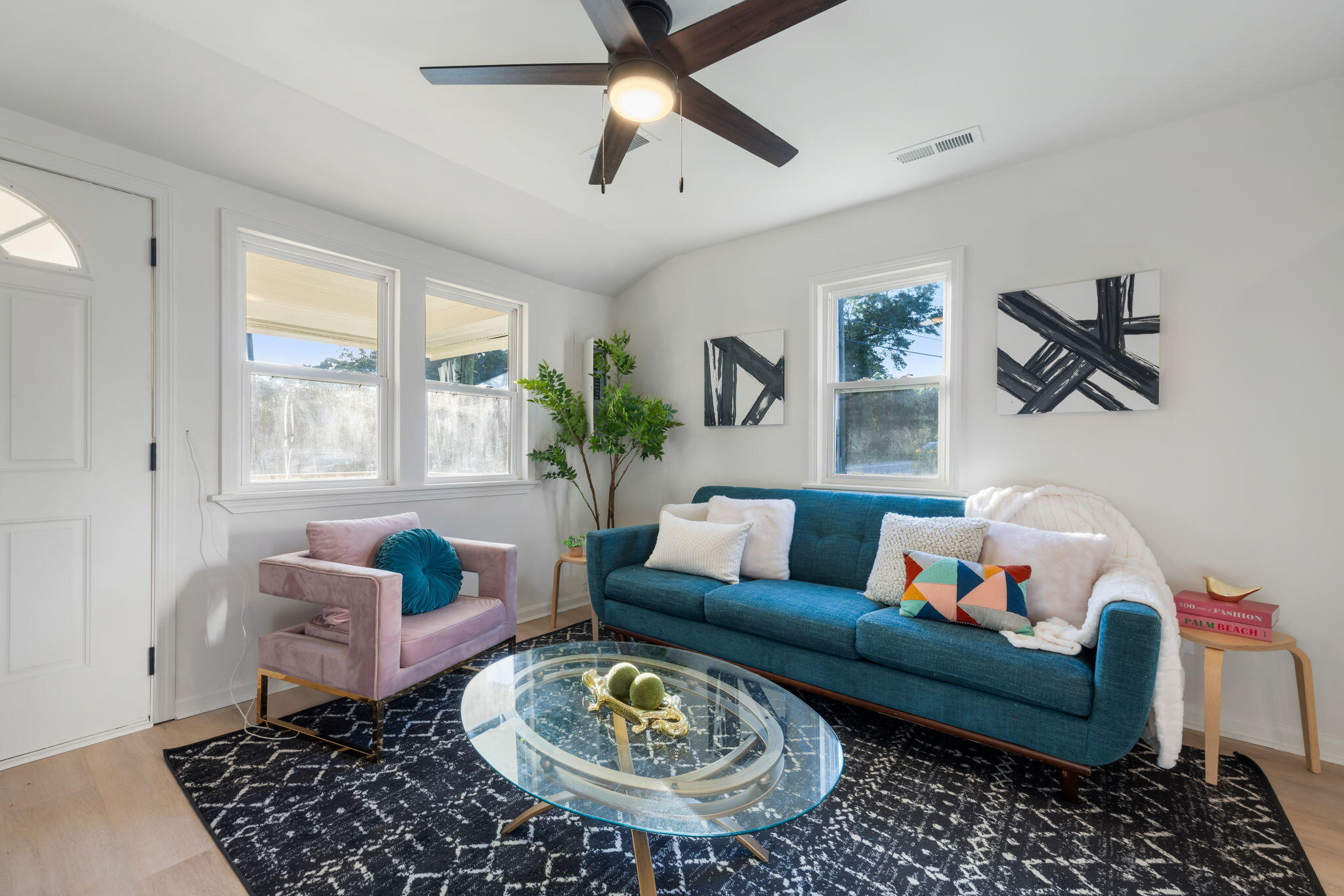 4230 South Rhett Avenue North Charleston, SC 29405 - Photo 4 of 18 4-web-or-mls-4230 S Rhett Ave- Coastal R