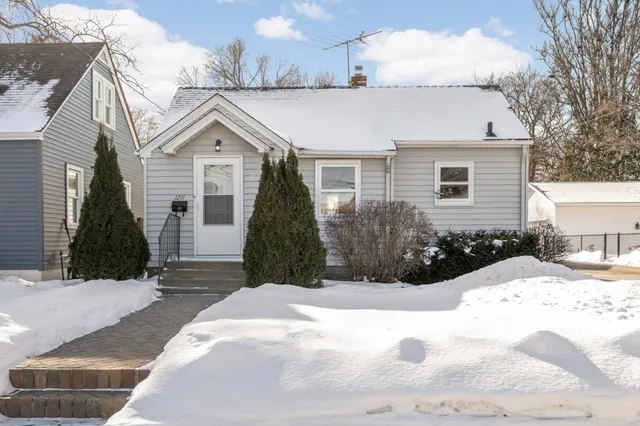 $289,000 | 1211 Dwane Street, South St. Paul, MN 55075
