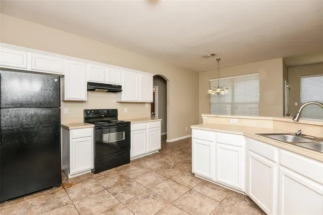 $1,840 | 228 Kennedy Court, Crowley, TX 76036