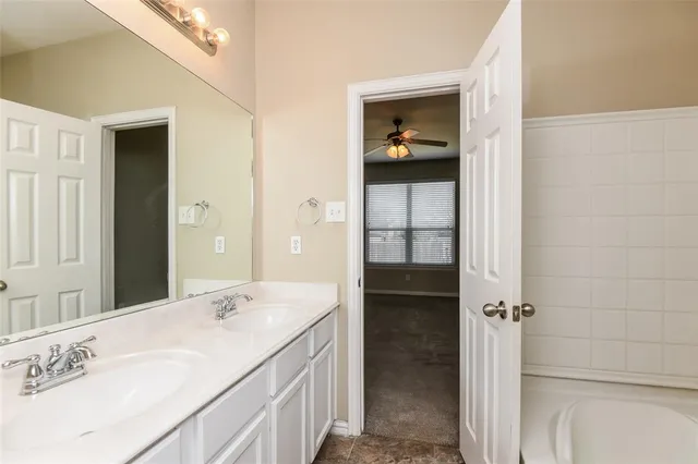 $1,840 | 228 Kennedy Court, Crowley, TX 76036