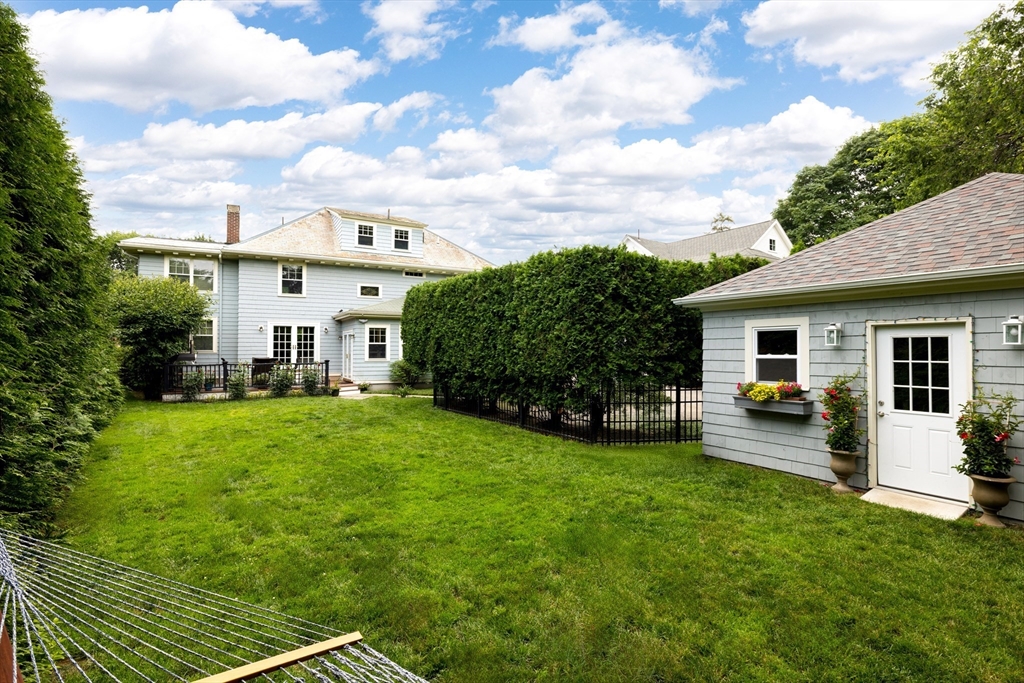 1865 Beacon Street Newton, MA 02468 - Photo 16 of 19