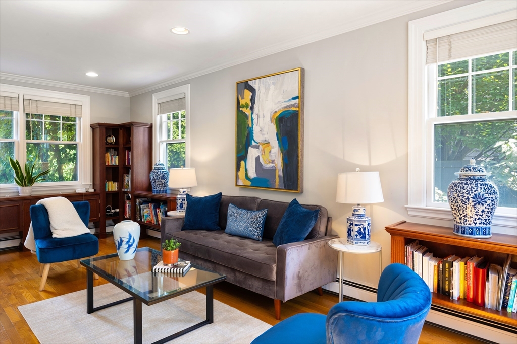 1865 Beacon Street Newton, MA 02468 - Photo 4 of 19