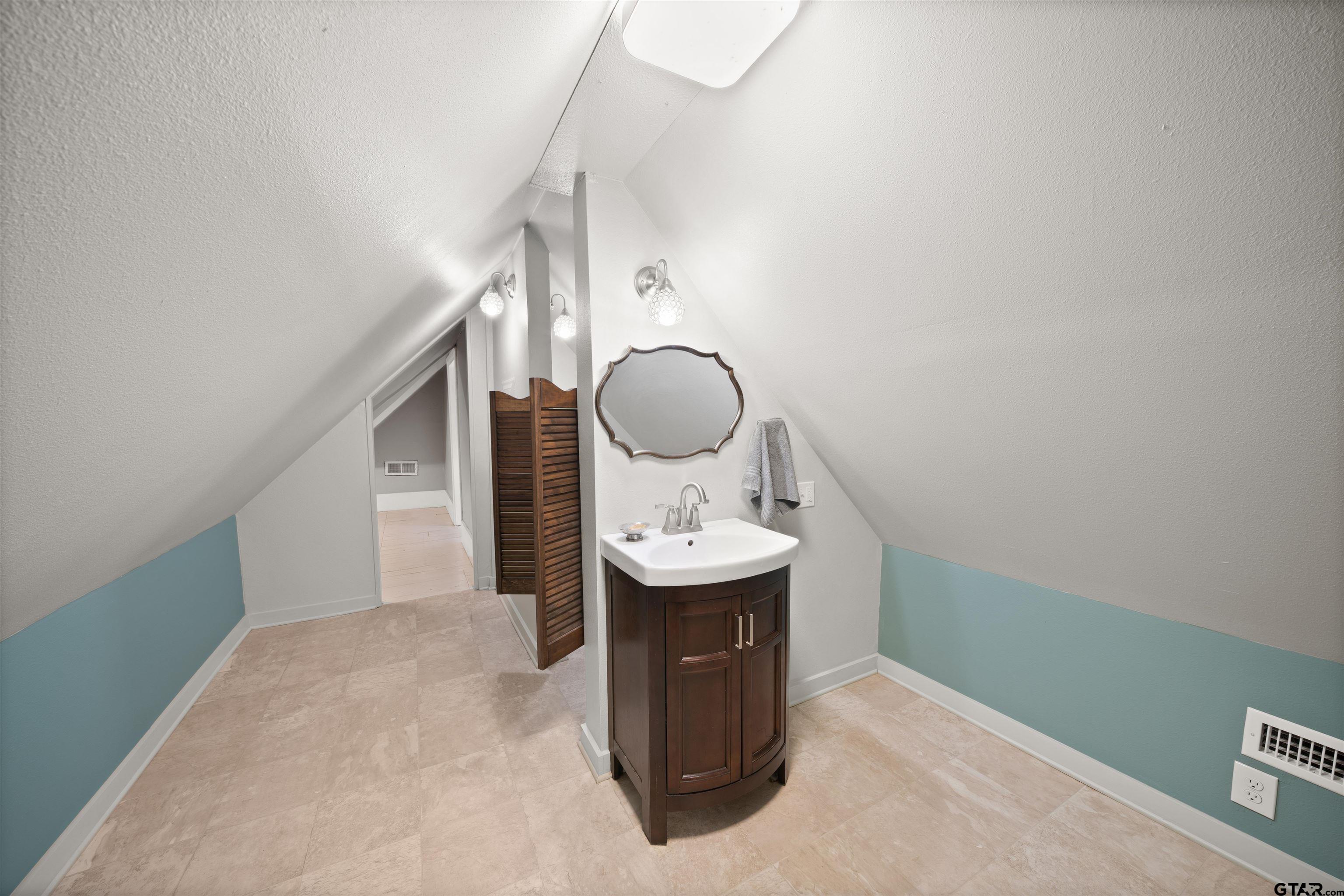 526 West Houston Street Tyler, TX 75702 - Photo 27 of 40