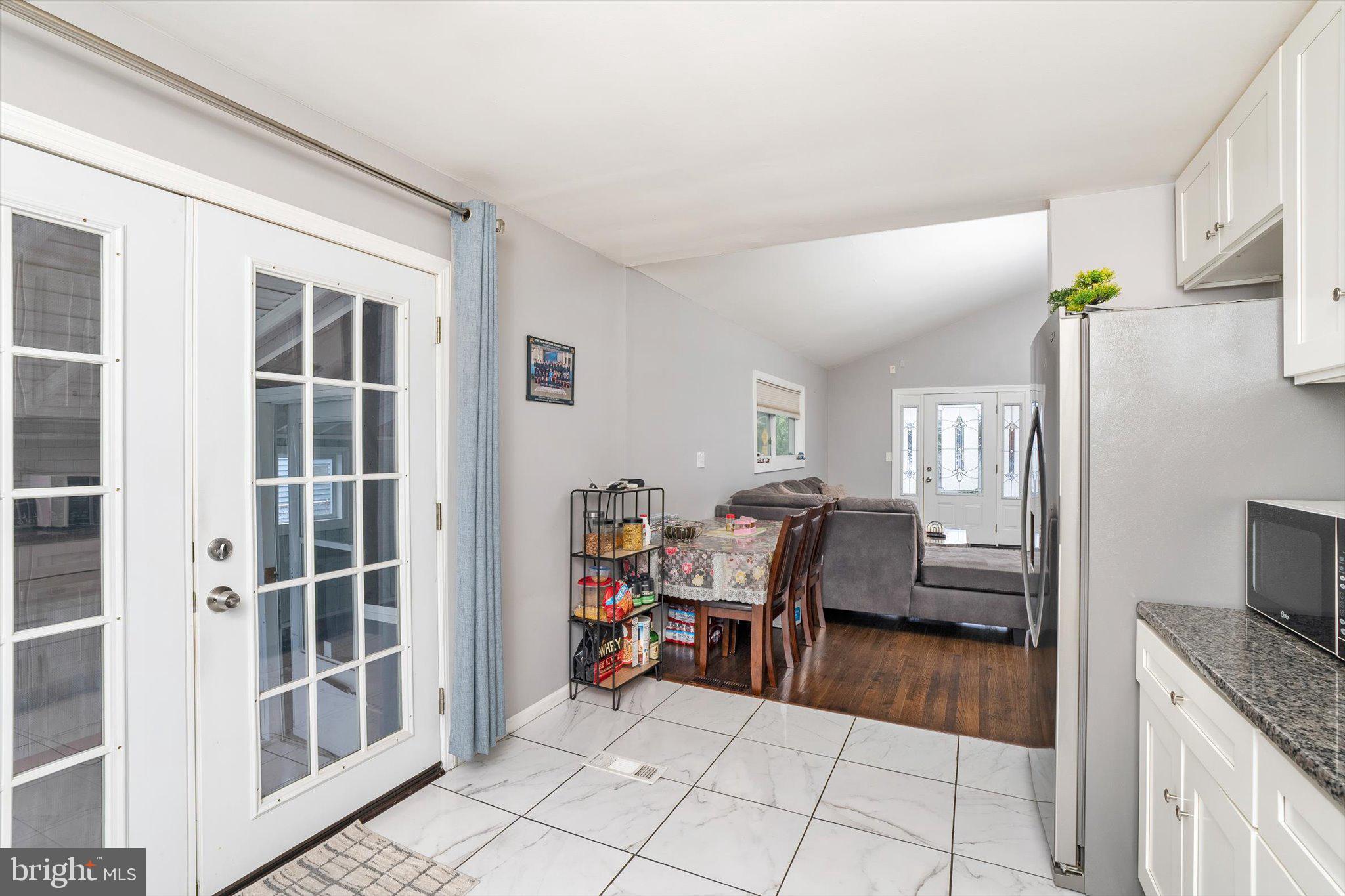 617 Smith Lane Mount Holly, NJ 08060 - Photo 9 of 29 a view of a livingroom with workspace and a window