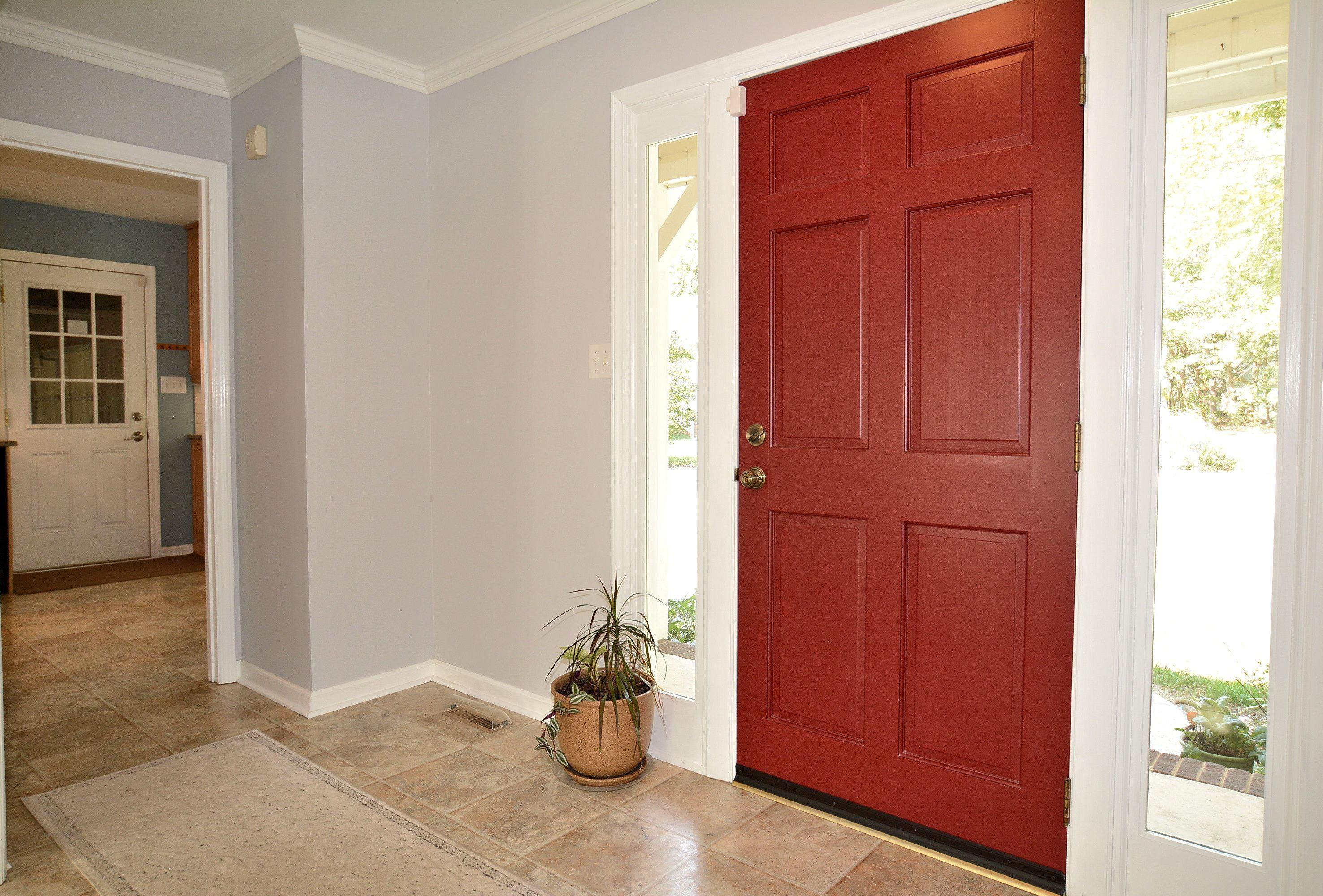 7409 Peppercorn Court Raleigh, NC 27613 - Photo 5 of 47 Foyer