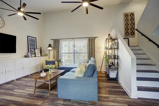 $399,000 | 816 Ruthven Street, Houston, TX 77019