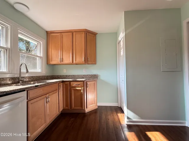 $237,000 | 18 White Oak Street, Jacksonville, NC 28540