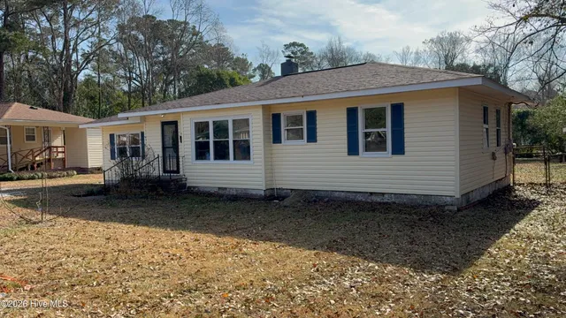 $237,000 | 18 White Oak Street, Jacksonville, NC 28540