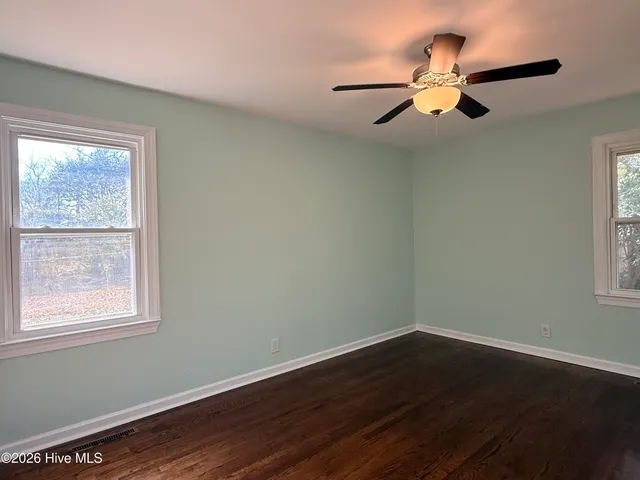 $237,000 | 18 White Oak Street, Jacksonville, NC 28540