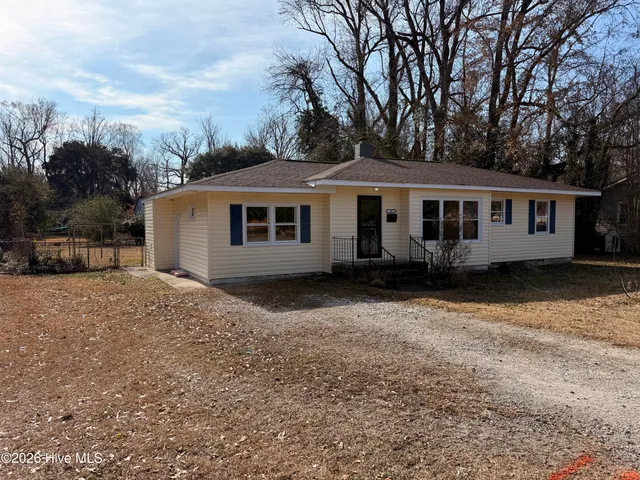 $237,000 | 18 White Oak Street, Jacksonville, NC 28540