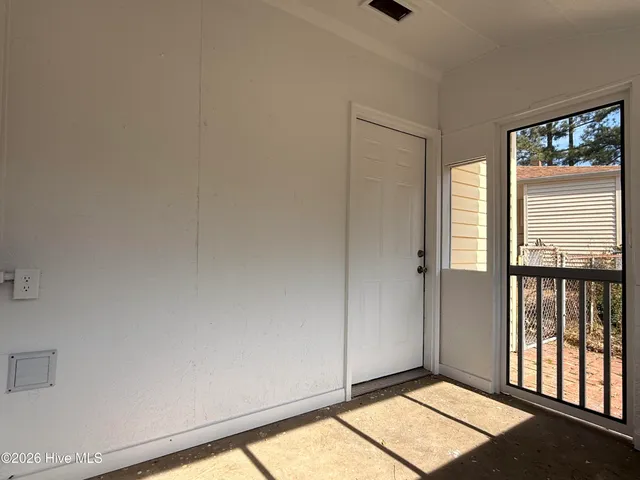 $237,000 | 18 White Oak Street, Jacksonville, NC 28540