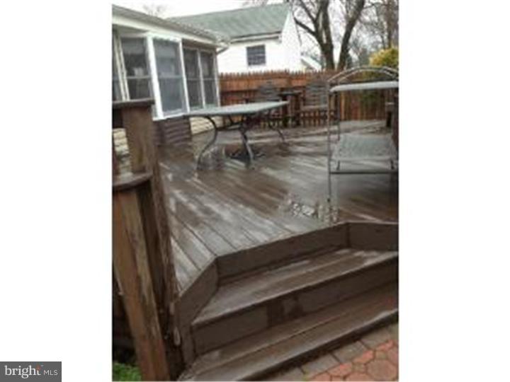 426 Alexander Avenue Maple Shade, NJ 08052 - Photo 14 of 17 Deck
