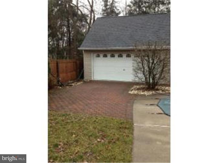 426 Alexander Avenue Maple Shade, NJ 08052 - Photo 15 of 17 Garage