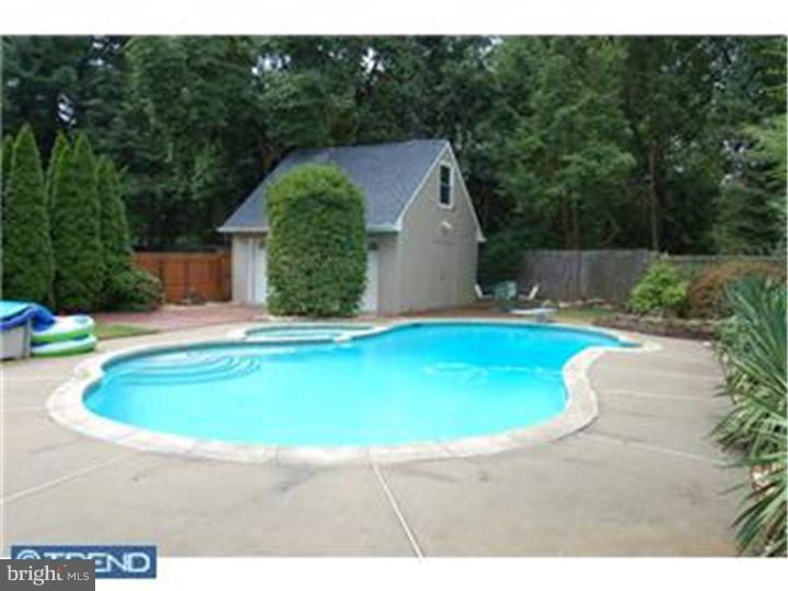 426 Alexander Avenue Maple Shade, NJ 08052 - Photo 17 of 17 Pool