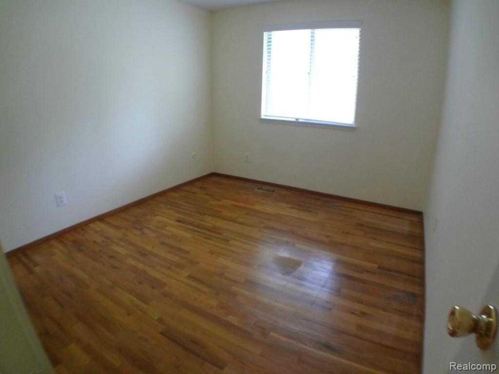 2072 Derby Road Birmingham, MI 48009 - Photo 21 of 30