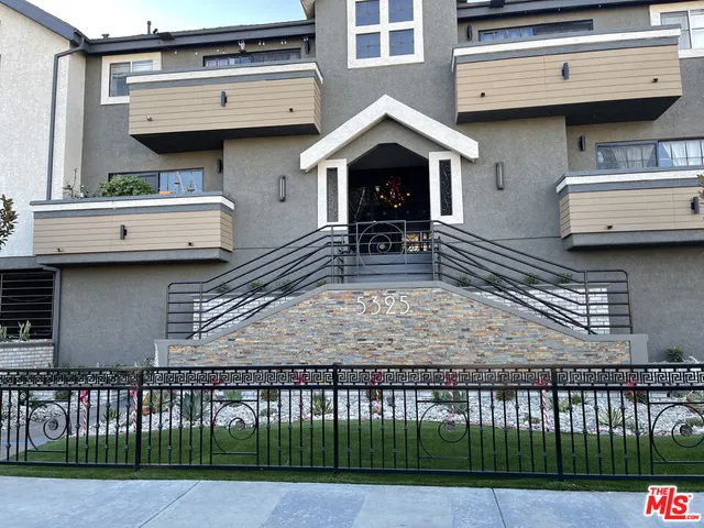 $8,288,000 | 5325 Denny Avenue, North Hollywood, CA 91601