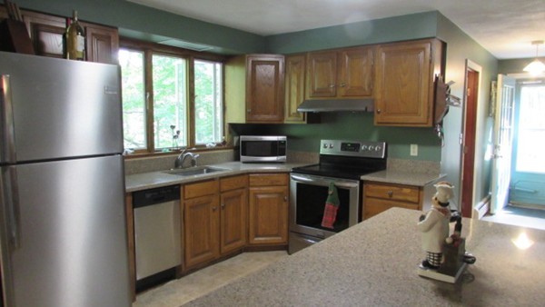 309 Dodge Road Rowley, MA 01969 - Photo 8 of 26 Gallery Image 8
