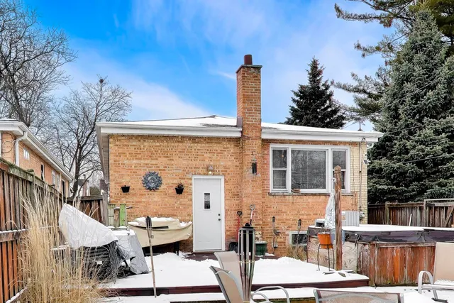 $525,000 | 6047 North Newburg Avenue, Chicago, IL 60631