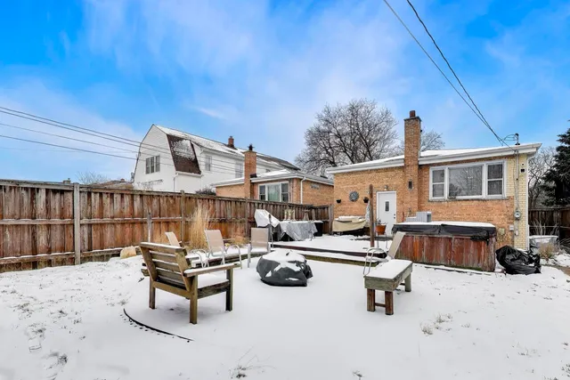 $525,000 | 6047 North Newburg Avenue, Chicago, IL 60631