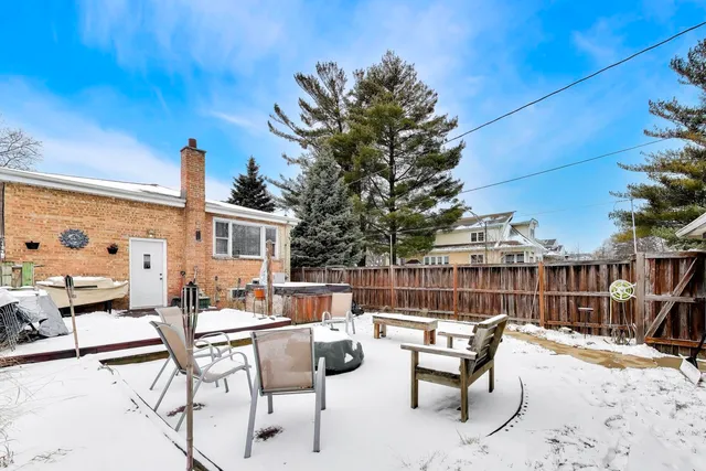 $525,000 | 6047 North Newburg Avenue, Chicago, IL 60631
