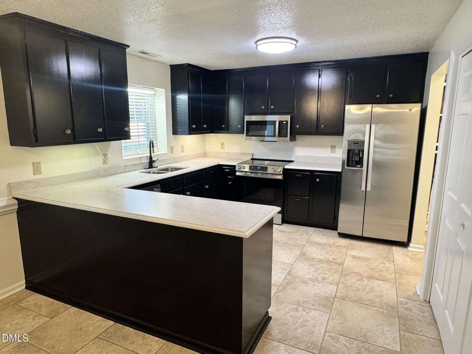 11154 Buffalo Road Clayton, NC 27527 - Photo 6 of 15 03222bbb-f903-41bb-ba16-7603a4ef9337