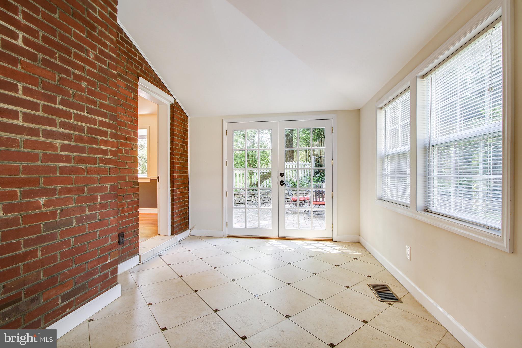 2424 Seminary Road Silver Spring, MD 20910 - Photo 19 of 52