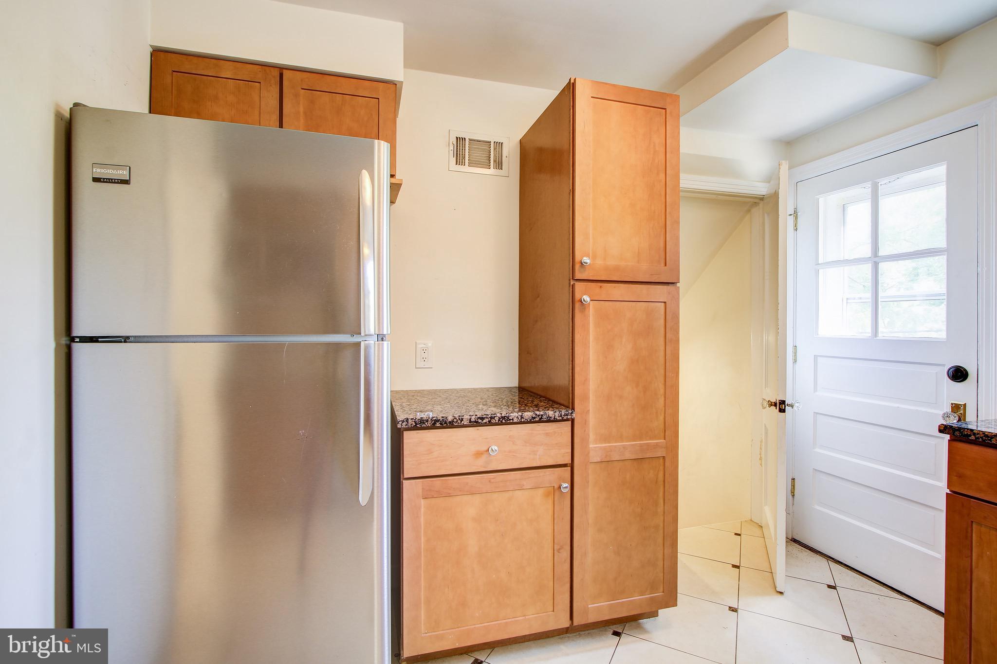2424 Seminary Road Silver Spring, MD 20910 - Photo 30 of 52