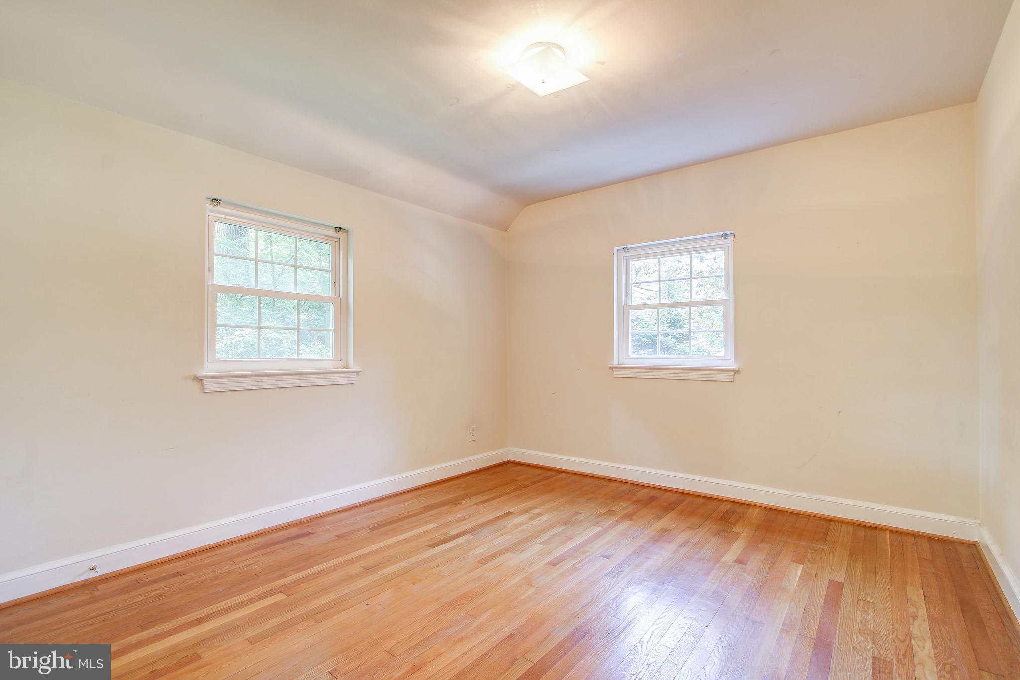 2424 Seminary Road Silver Spring, MD 20910 - Photo 37 of 52