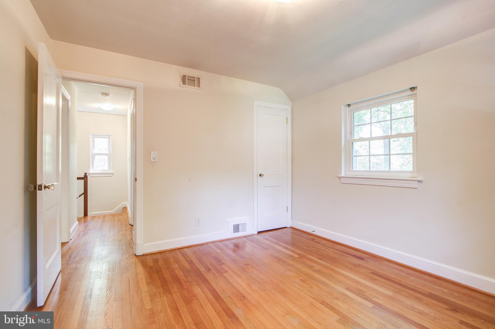 2424 Seminary Road Silver Spring, MD 20910 - Photo 38 of 52