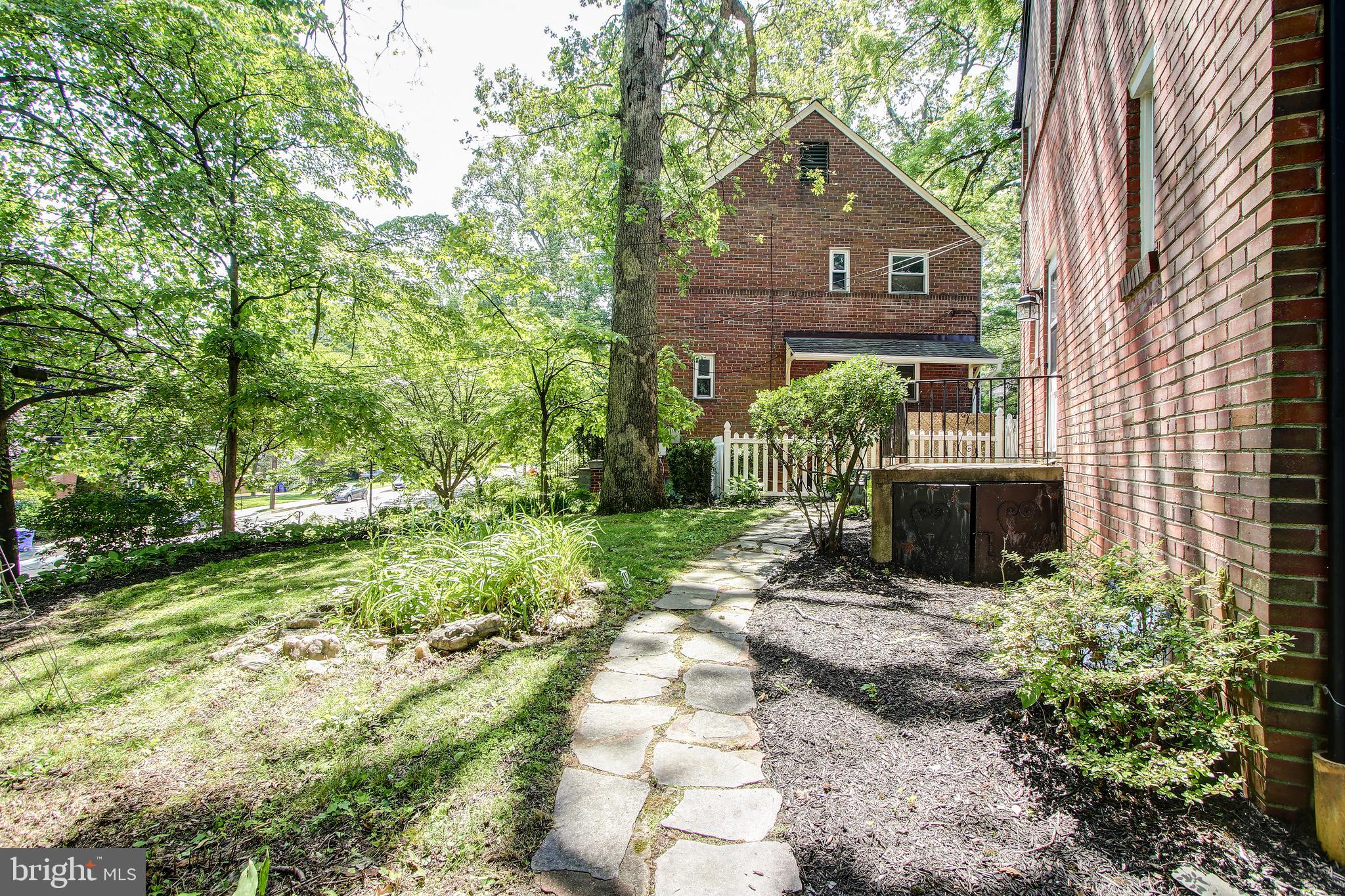 2424 Seminary Road Silver Spring, MD 20910 - Photo 46 of 52