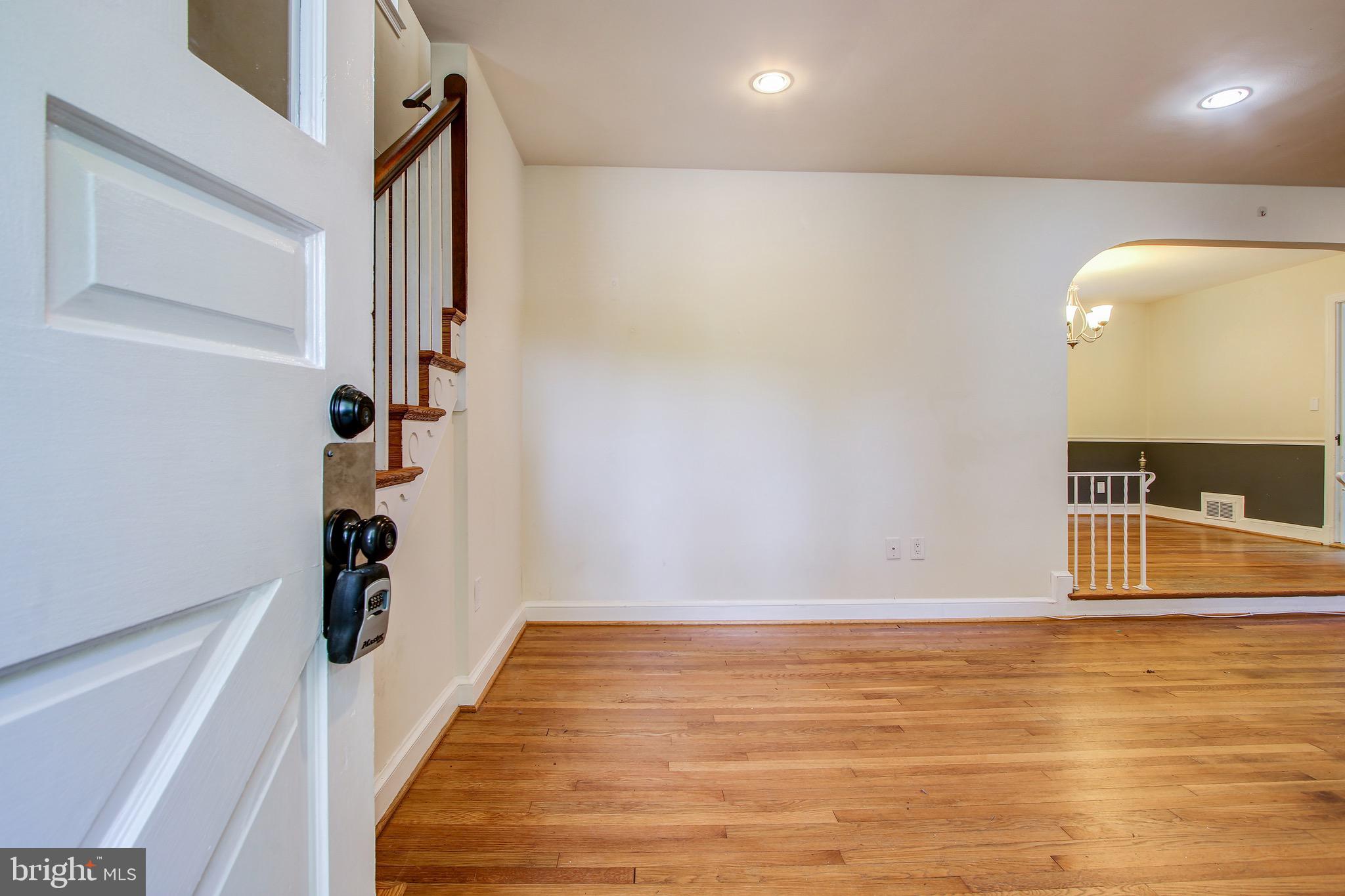2424 Seminary Road Silver Spring, MD 20910 - Photo 8 of 52