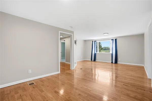 $280,000 | 213 Fallen Timber Road, Avella, PA 15312