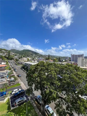 $2,500 | 1702 Kewalo Street, Unit 705, Honolulu, HI 96822
