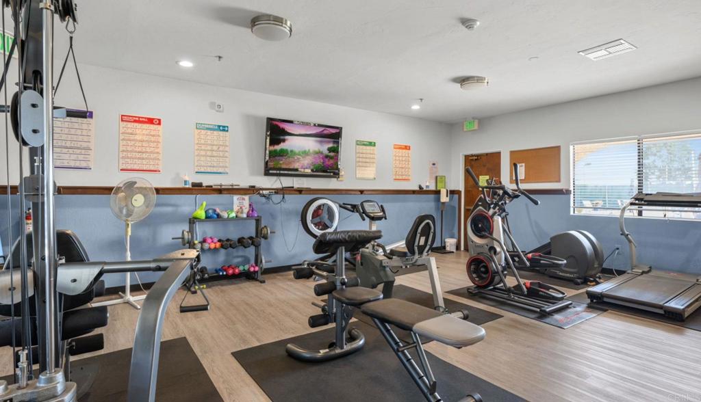 647 Via Costa Rica Vista, CA 92081 - Photo 21 of 52