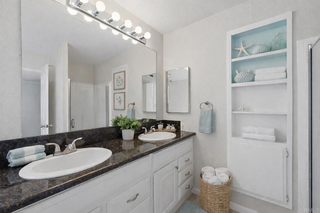 647 Via Costa Rica Vista, CA 92081 - Photo 10 of 52