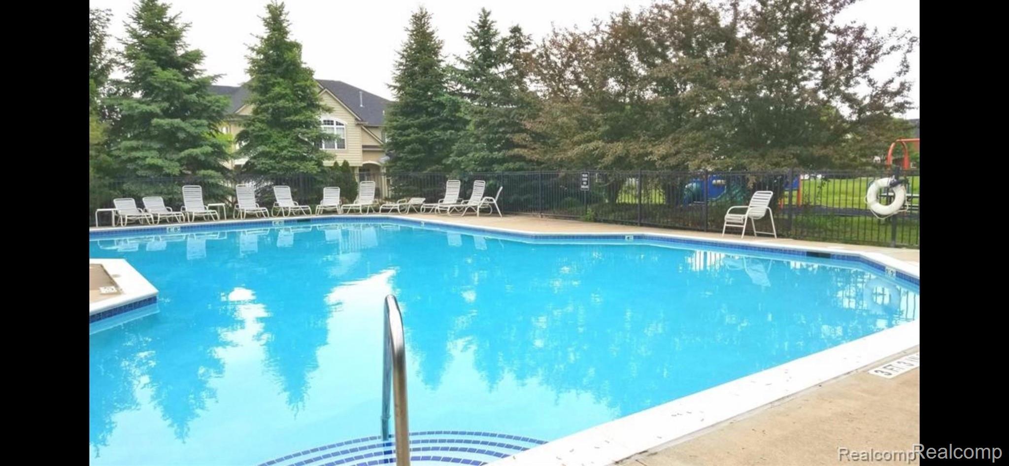 4204 Hampton Ridge Boulevard Howell, MI 48843 - Photo 4 of 22 Community pool