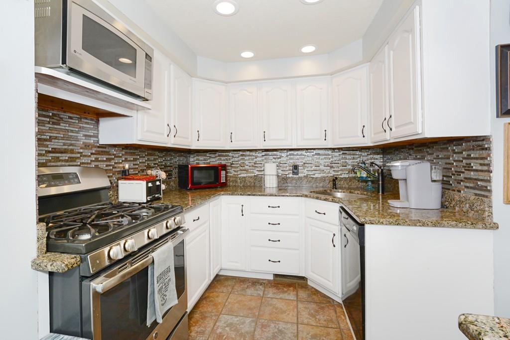 38 Keyes Street Warren, MA 01083 - Photo 13 of 34 Gallery Image 13