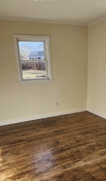 252 Hinckley Road Barnstable, MA 02601 - Photo 7 of 16