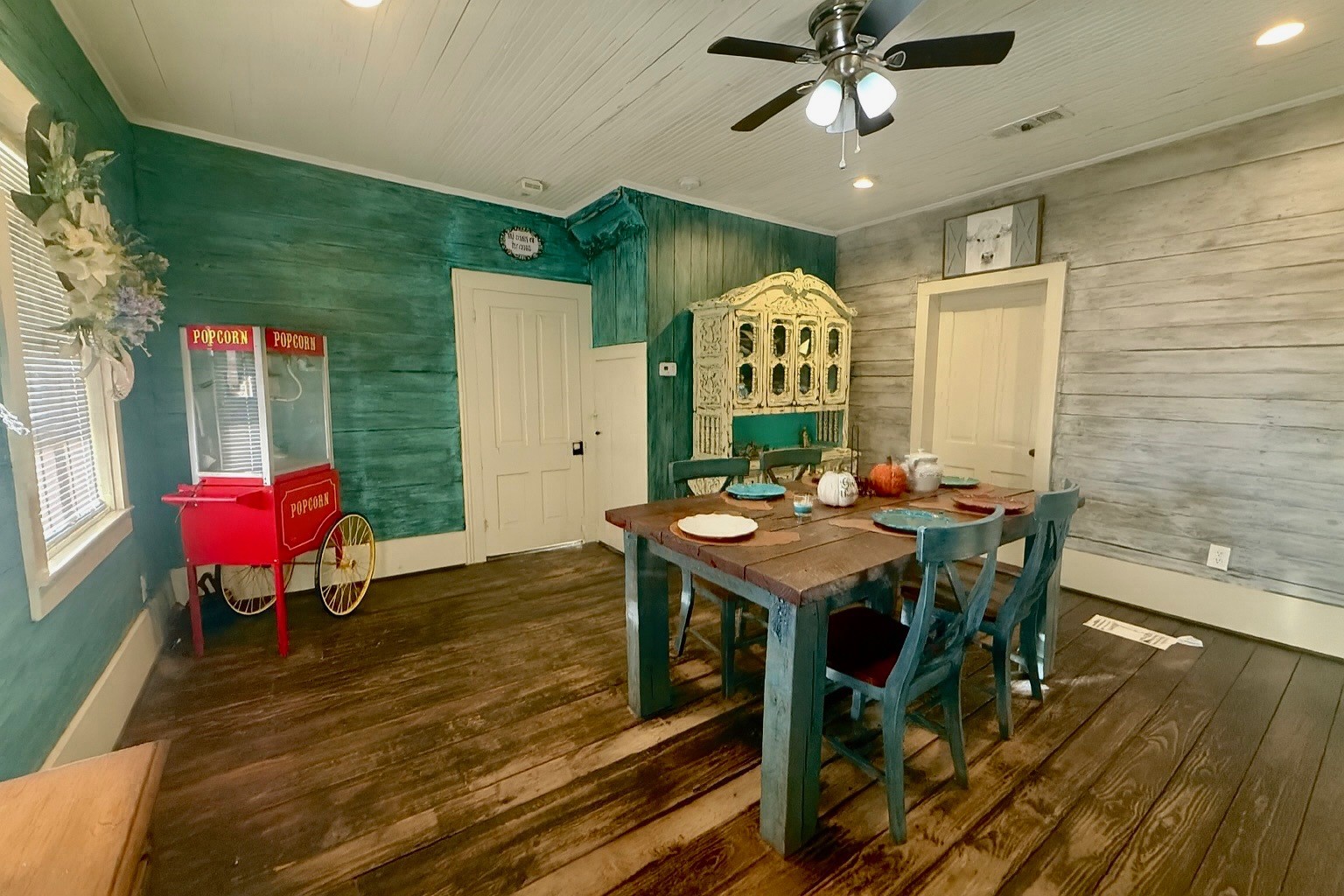 841 South S Loop Winters, TX 79567 - Photo 9 of 22 a view of a dining room with furniture and chandelier