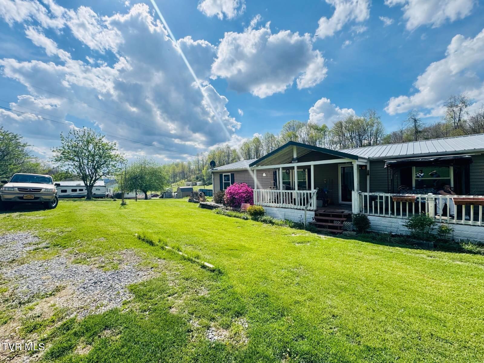 31111 Rich Valley Road Meadowview, VA 24361 - Photo 2 of 18 2