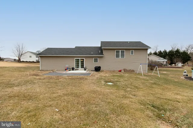 $379,900 | 57 Kapalua Court, Martinsburg, WV 25403