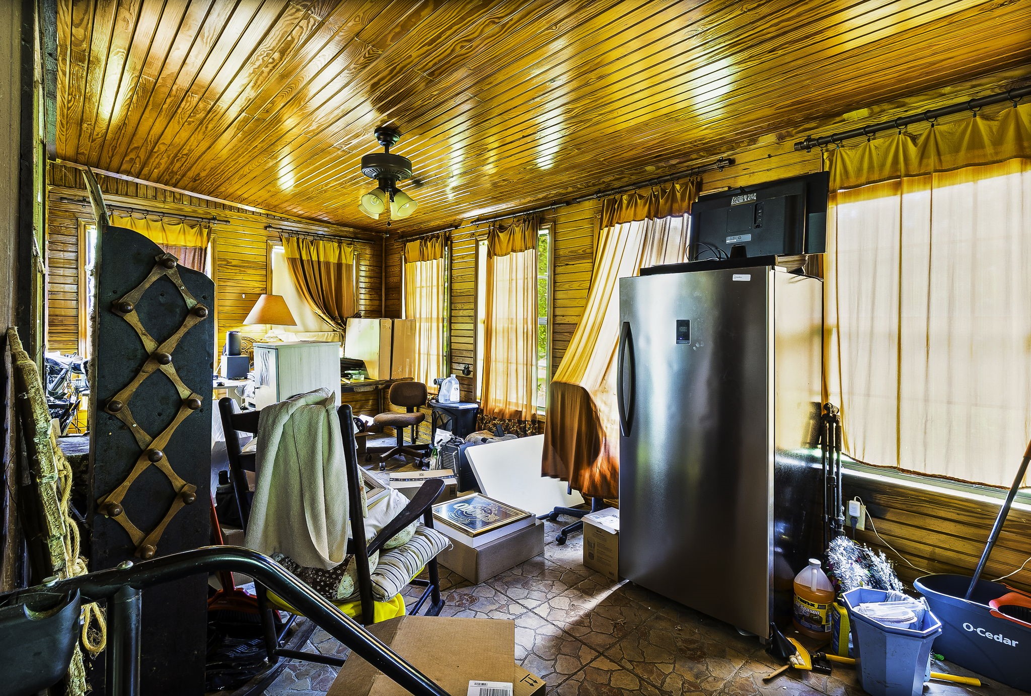 271 Ivanhoe Ranchettes Drive Ivanhoe, TX 75979 - Photo 25 of 40 a view of a room with gym equipment