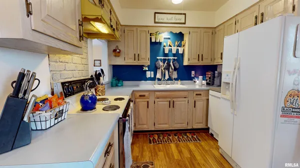 $179,900 | 1800 East St Jude Court, Peoria Heights, IL 61616