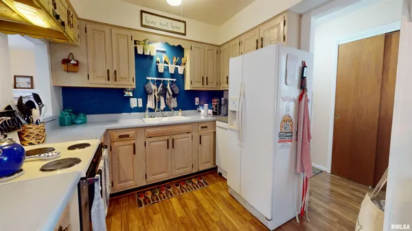 $179,900 | 1800 East St Jude Court, Peoria Heights, IL 61616