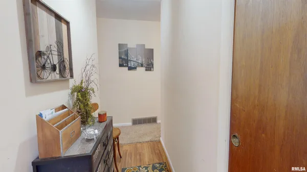 $179,900 | 1800 East St Jude Court, Peoria Heights, IL 61616