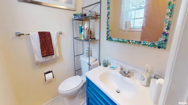 $179,900 | 1800 East St Jude Court, Peoria Heights, IL 61616