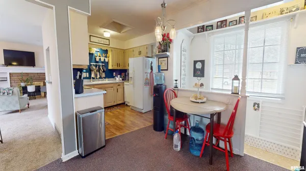 $179,900 | 1800 East St Jude Court, Peoria Heights, IL 61616